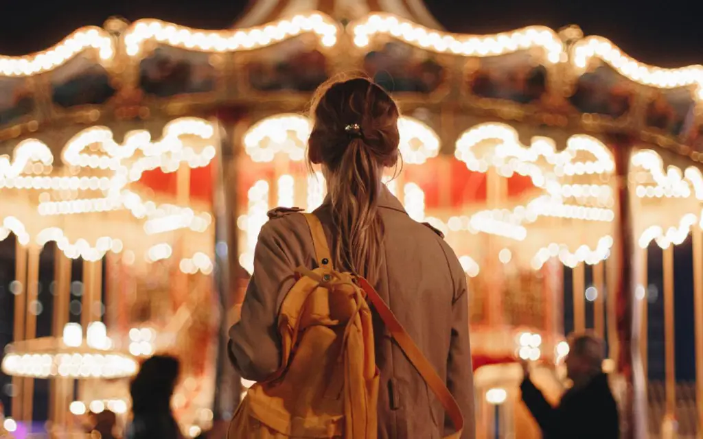 นักการตลาดห้ามพลาด! ถึงเวลาแห่งสวนสนุกและงานรื่นเริงจะกลับมาในงานโฆษณาอีกครั้ง