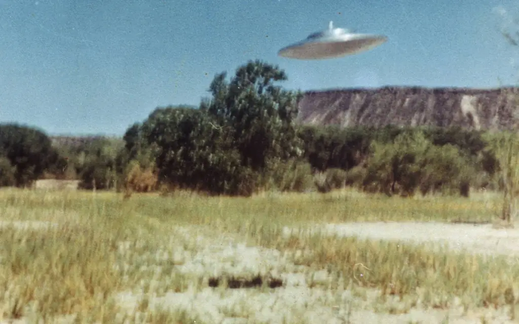ประวัติศาสตร์ชวนสงสัยกับการเล่าเรื่องผ่านภาพถ่าย UFO