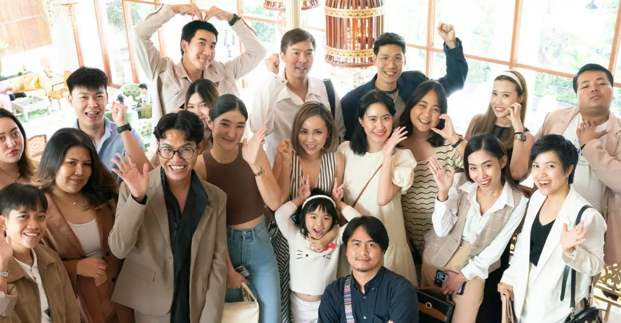 งานเลี้ยงกลางปี บุฟเฟต์จัดเต็มสำหรับชาวนัมเบอร์ 24_cover