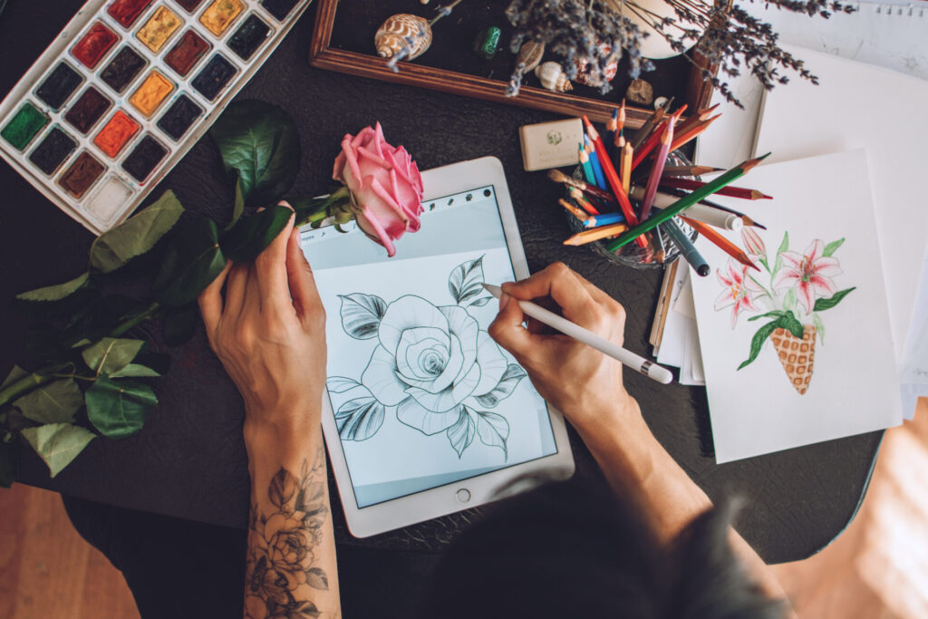 Tattoo,Art,Digital,Process,On,Ipad.,Tattoo,Artist,Hands,Holding