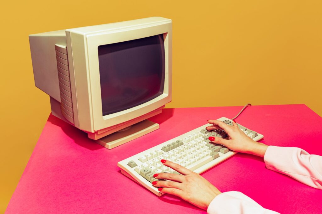 Colorful,Image,Of,Vintage,Computer,Monitor,And,Keyboard,On,Bright