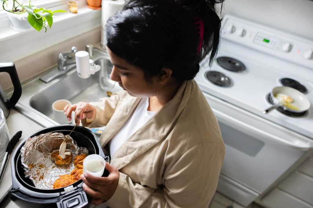 Deaf,Girl,Making,Cinnamon,Rolls