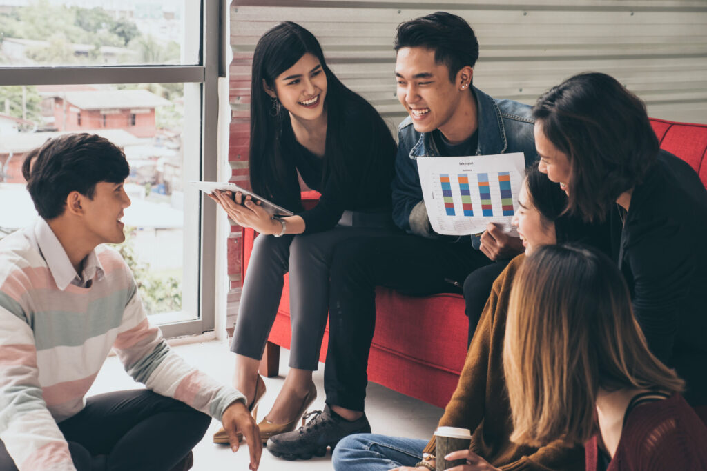 Group,Of,Students,Are,Discussing,The,University,Project